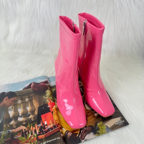 Cape Robbin Belinda Pink Faux Patent Leather Chunky Block Heel Ankle Booties - Picture 3 of 10